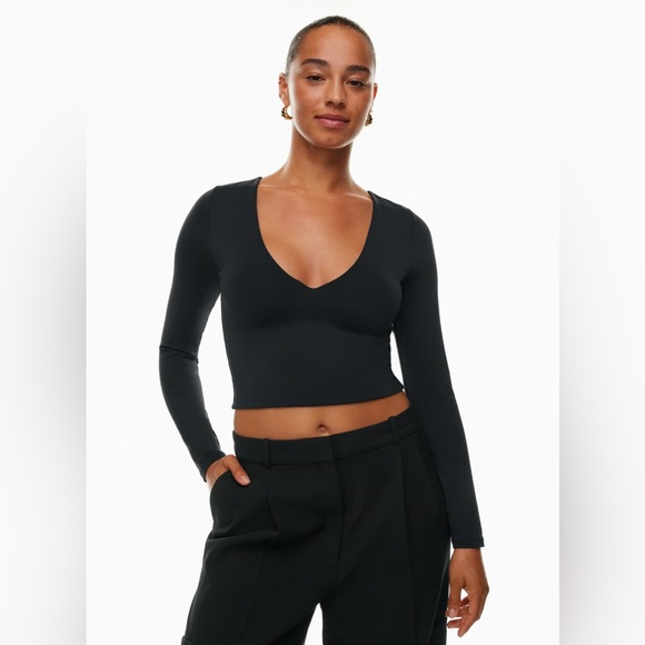Aritzia Babaton Contour V-neck Longsleeve Black Size Medium - Picture 1 of 10